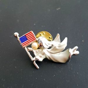 Gigio Flying Angel pin